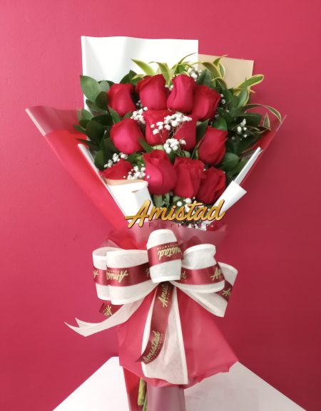 Bouquet con rosas rojas - B6