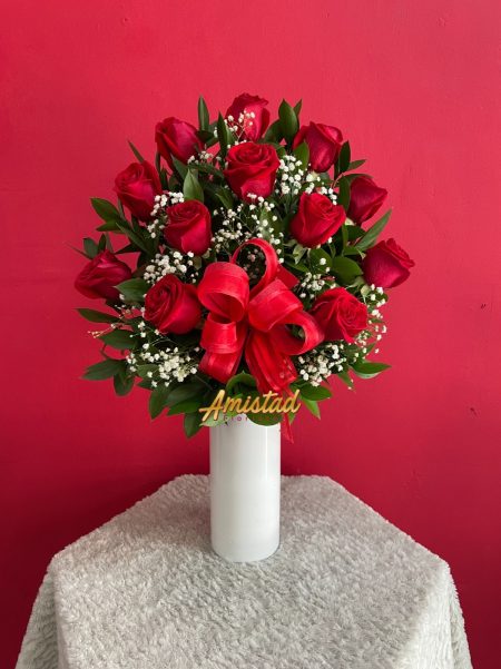 AA 19 - Florero con rosas