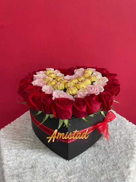 AA 5 - Caja decorativa con rosas y chocolates