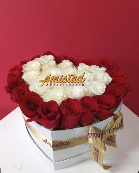 SV20 - Caja decorativa con rosas.