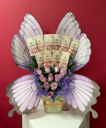 DM40 - Bouquet con rosas y billetes.