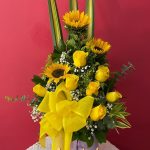FA25 - Caja decorativa con rosas y girasoles.