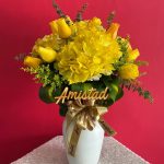 FA35 - Florero con rosas y hortensias.