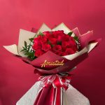 M34 - Bouquet con rosas.
