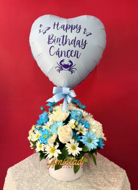 CC2 - Caja decorativa con flores variadas y globo personalizado.