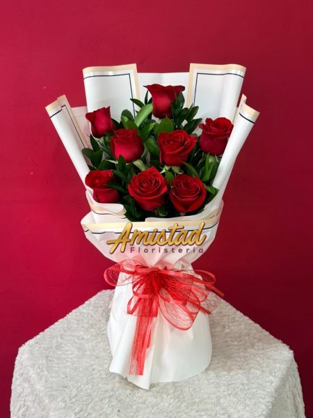 P5 - Bouquet con rosas