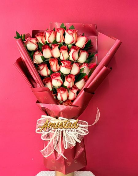 P6 - Bouquet con rosas