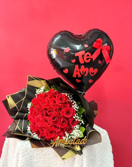 AA5 - Bouquet con rosas y globo personalizado
